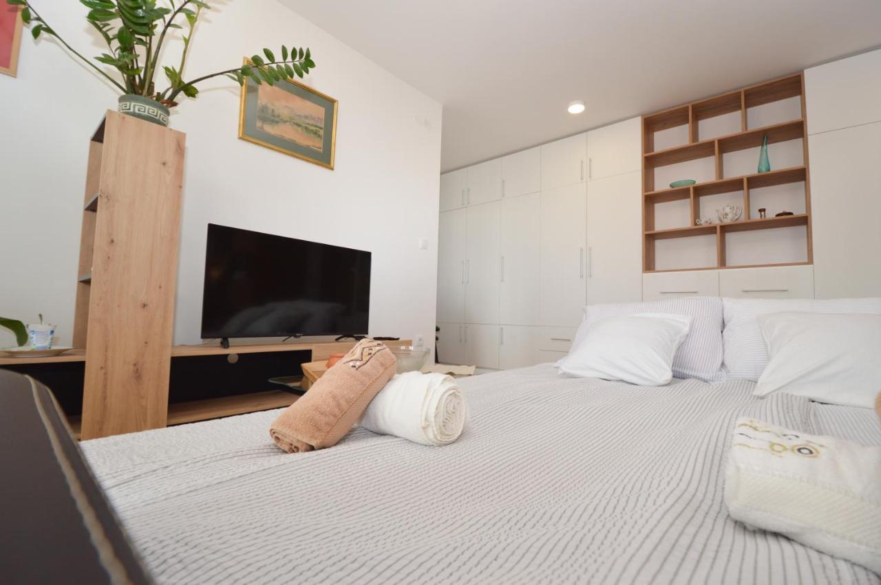 Shine24 - Spacious And Bright Apartment - New 诺威萨 外观 照片