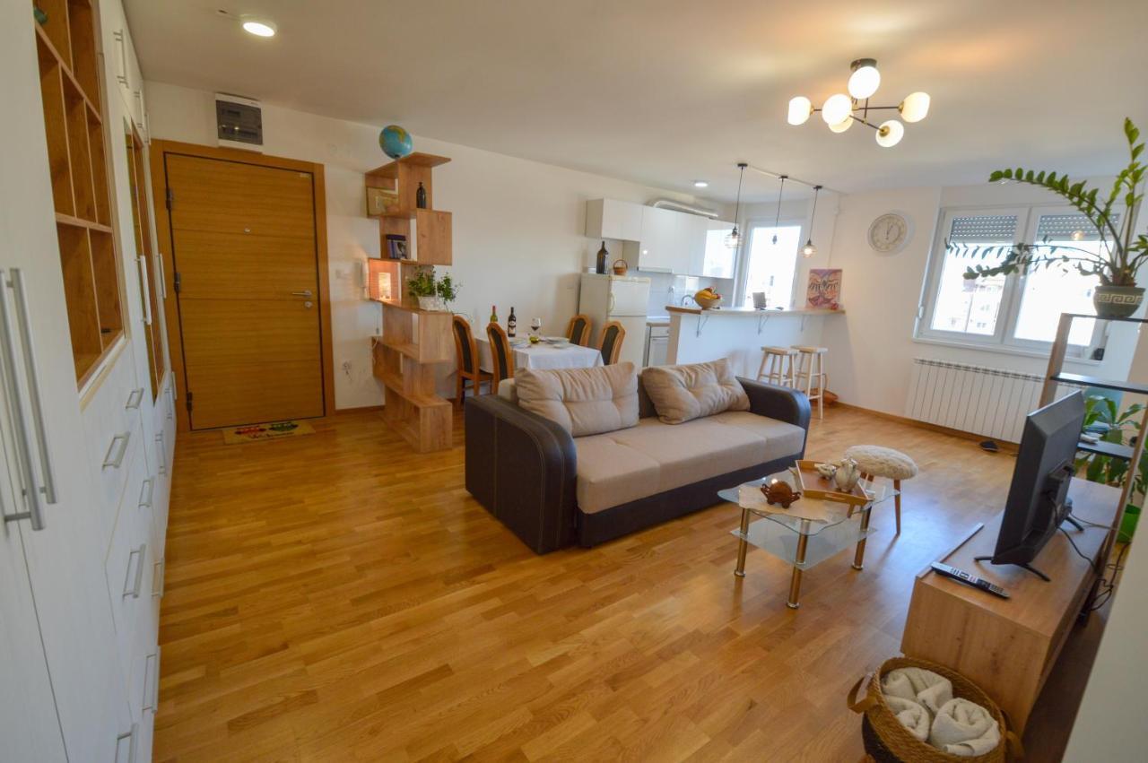 Shine24 - Spacious And Bright Apartment - New 诺威萨 外观 照片