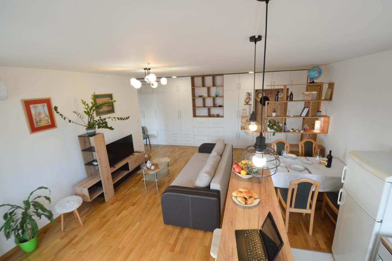 Shine24 - Spacious And Bright Apartment - New 诺威萨 外观 照片